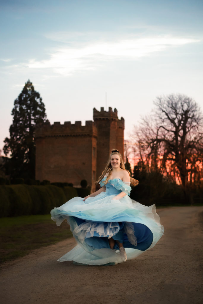 cinderella, party entertainer, dress up party, photo party london, 